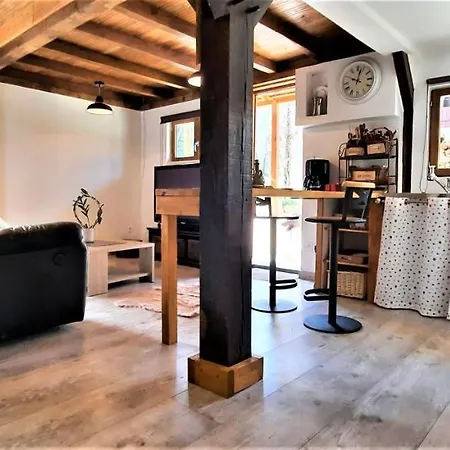 à La Campagne Location Du Samedi Au Samedi Hébergement de vacances *
